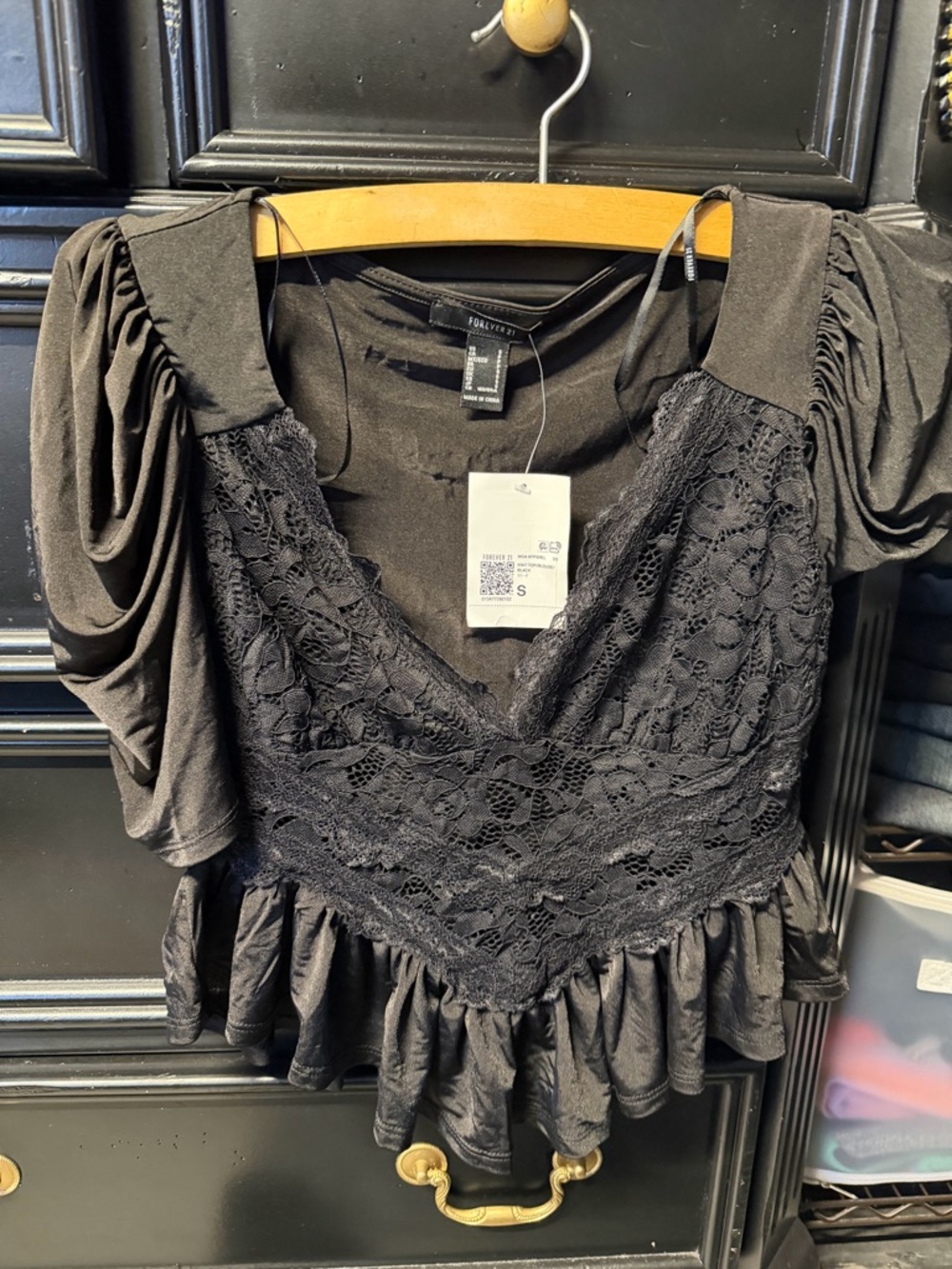Forever 21 Black Lace Peplum V-Neck Top